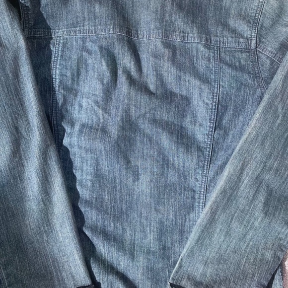 Chico’s Jean Denim Ruffle jacket EUC size 1 S M - Picture 3 of 5